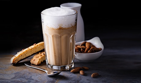 Bebidas preparadas con leche de almendras