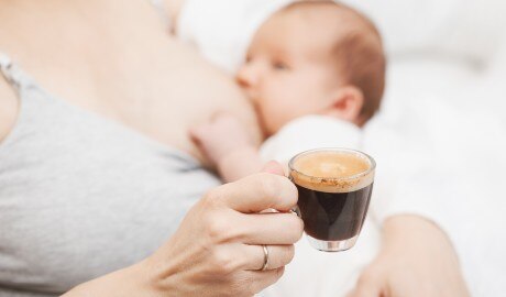 Café en la lactancia